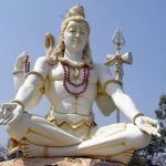 सोमवार के दिन शिवजी को प्रसन्न करने के लिए करें ये आसान उपाय